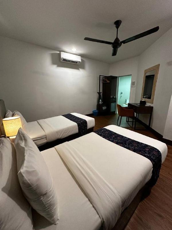 Pir - Resort Perhentian Island Kampong Pasir Hantu Bagian luar foto
