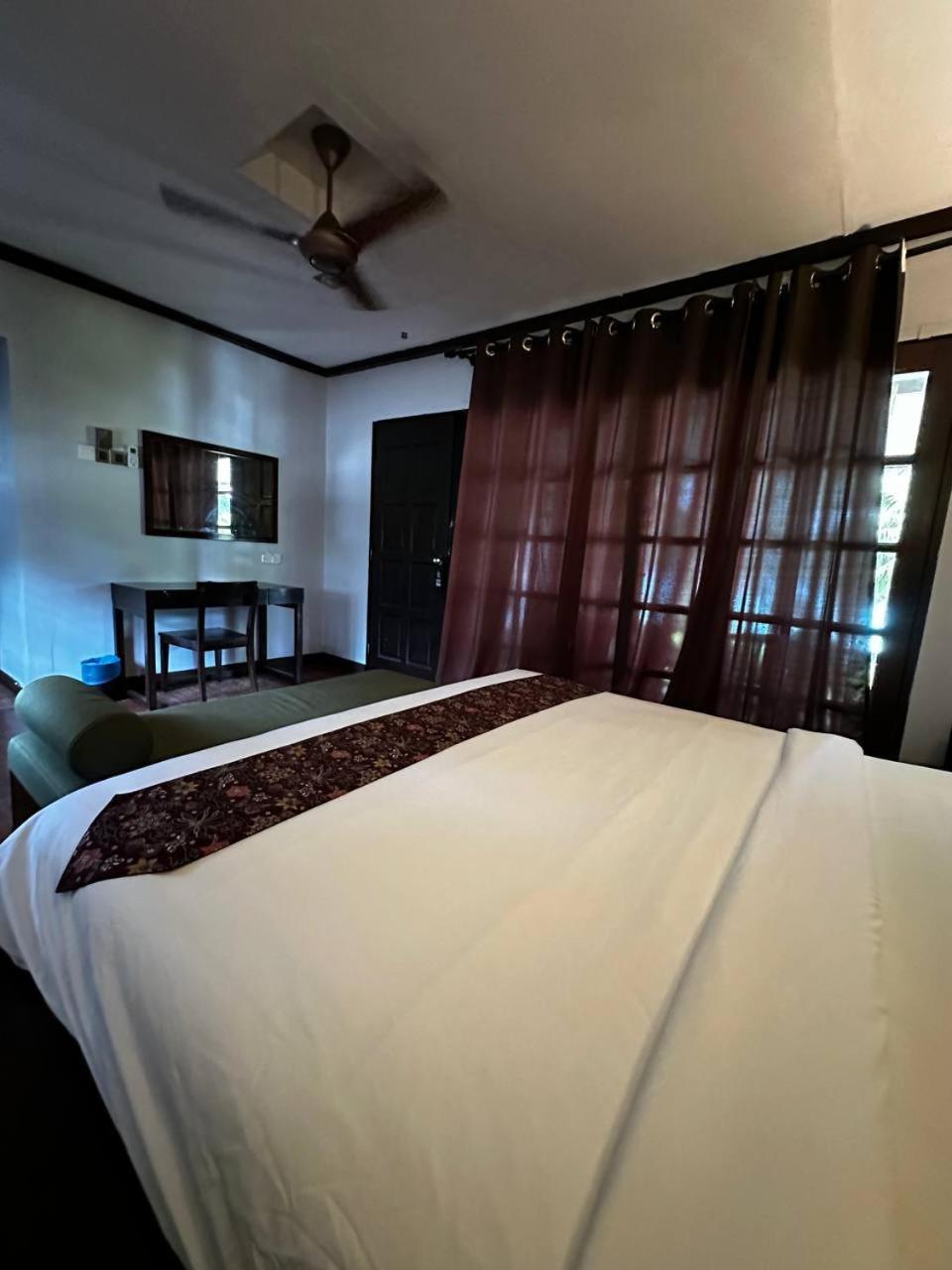 Pir - Resort Perhentian Island Kampong Pasir Hantu Bagian luar foto