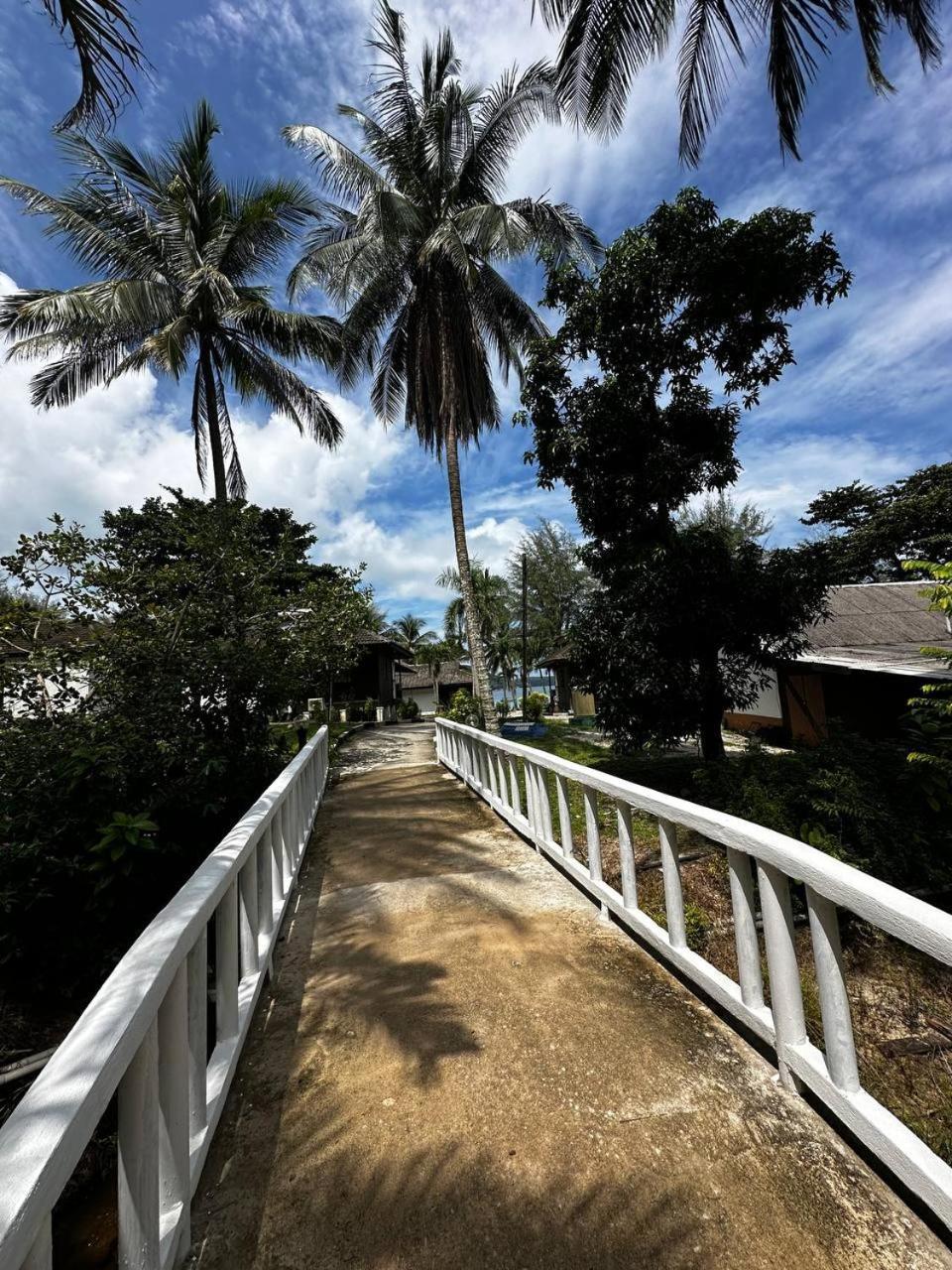 Pir - Resort Perhentian Island Kampong Pasir Hantu Bagian luar foto